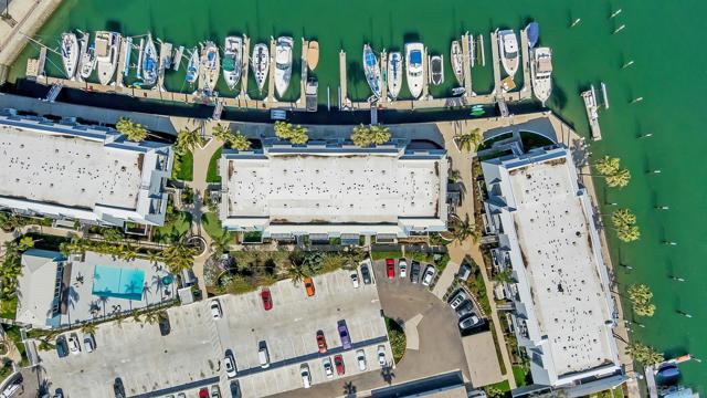 50 Montego Ct, Coronado CA: https://media.crmls.org/mediaz/fec84397-f3da-4890-9308-09e22a36ba0e.jpg