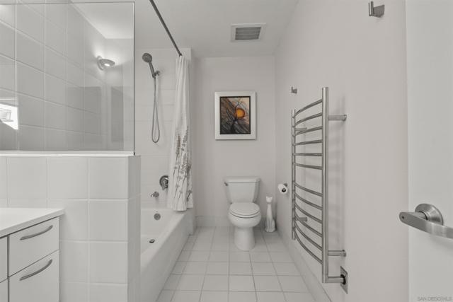 3788 Park Blvd, San Diego CA: https://media.crmls.org/mediaz/fec8773e-8291-4e81-a321-028439ff86e6.jpg