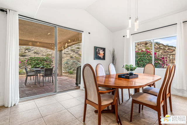 2857 Greco Court, Palm Springs CA: https://media.crmls.org/mediaz/fec925b4-13d2-4c06-948e-2767a639afd1.jpg