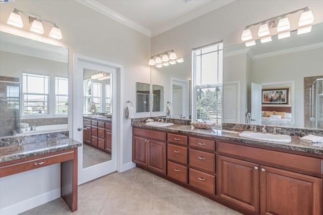 Image 35 of 60 For 2531 Leona Pl