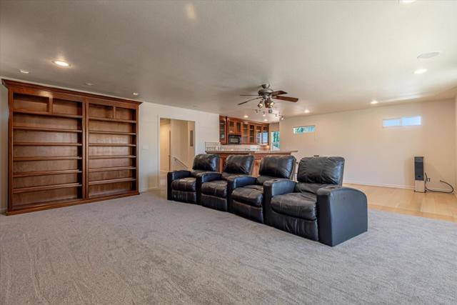 2161 Teakwood Court, Hollister CA: https://media.crmls.org/mediaz/feca2f39-7f35-41d3-9112-202fce703729.jpg