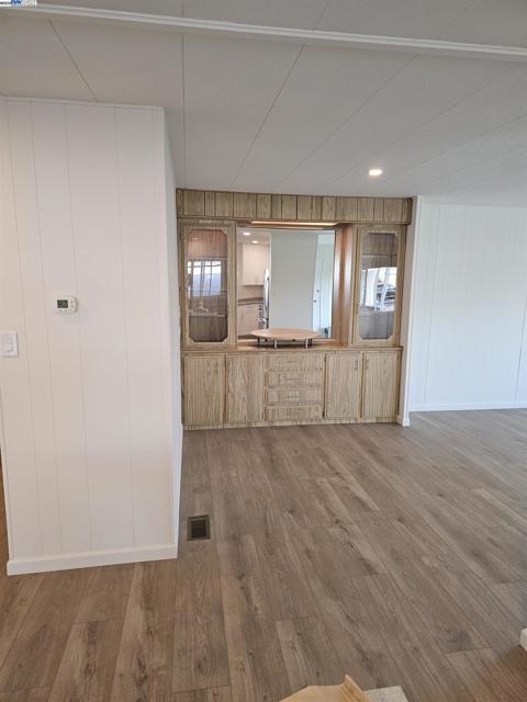 4141 Deepcreek, Fremont CA: https://media.crmls.org/mediaz/fecae7e9-ec91-4273-9af3-5849817b7c6c.jpg