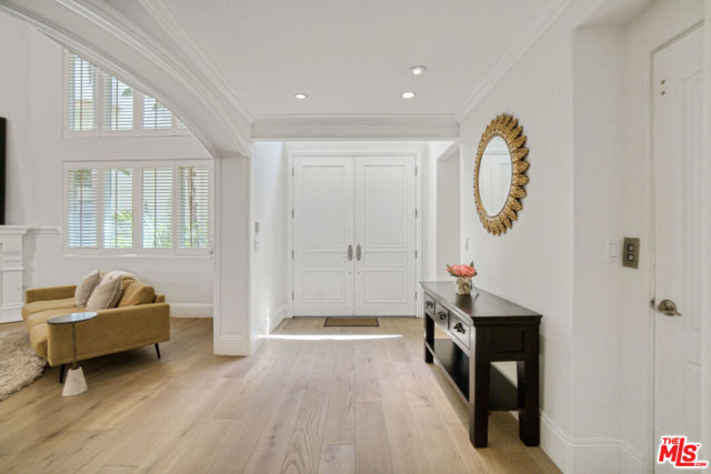 Drew Fenton | 11974 Mayfield Avenue Los Angeles CA | MLS: 7269063