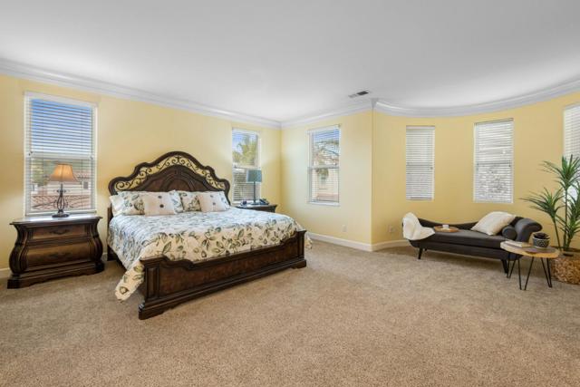2555 Muirfield Way, Gilroy CA: https://media.crmls.org/mediaz/fecb8cdd-bded-41d6-beb4-f58266942e7c.jpg