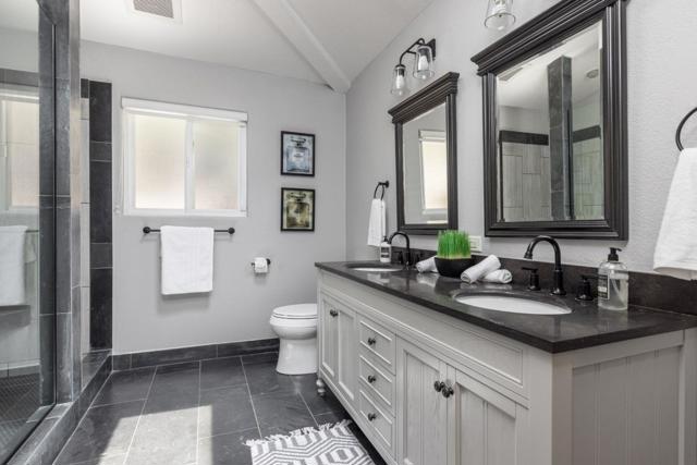 27465 Loma Del Rey, Carmel Valley CA: https://media.crmls.org/mediaz/feccae6d-94b9-423e-8823-4f34e4efc1fc.jpg