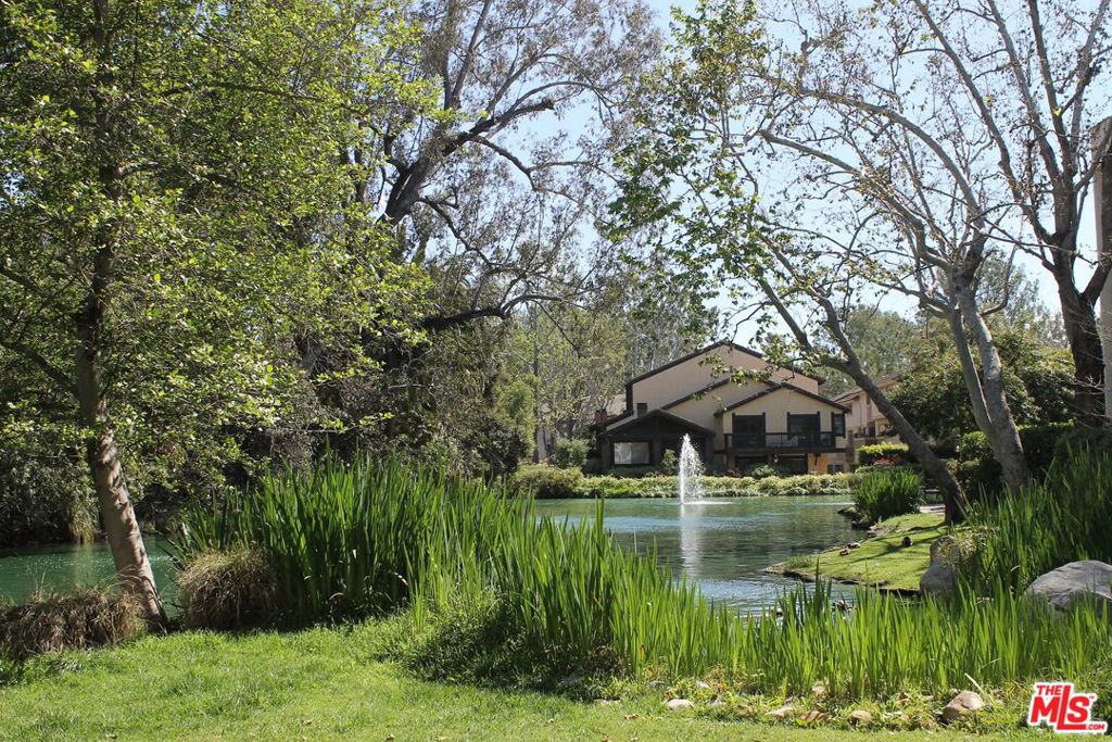 4207 Raintree Circle