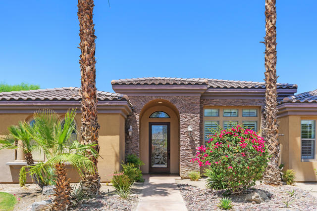 Image 9 of 44 For 78482 Bent Canyon Court