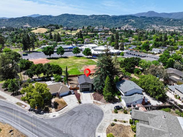 6843 Dalmeny Court, San Jose CA: https://media.crmls.org/mediaz/fecd8d30-1d75-4401-86d0-2f851fd71d81.jpg