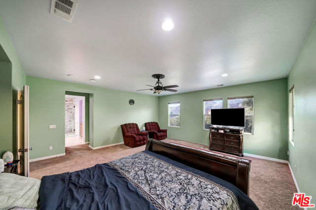 15624 Derrico Lane, Canyon Country CA: https://media.crmls.org/mediaz/fecdbb16-52df-4d80-aaae-a19b46943474.jpg