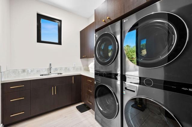 77300 Coyote Creek, Indian Wells CA: https://media.crmls.org/mediaz/fecdca92-37e7-41c7-96a1-f00d2da00ebf.jpg