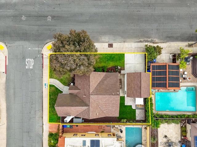 4597 Vista St, San Diego CA: https://media.crmls.org/mediaz/fecde44a-2fbf-4d1c-8392-11f076b80c2f.jpg