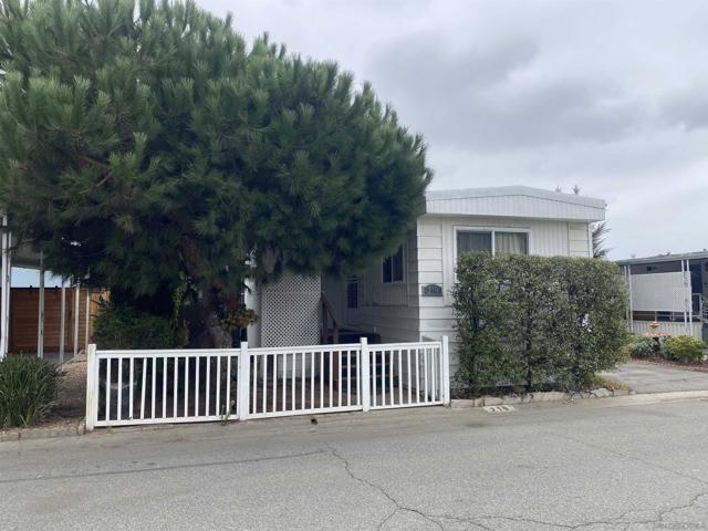 200 El Camino Real, Oceanside, California 92058, 2 Bedrooms Bedrooms, ,2 BathroomsBathrooms,Residential,For Sale,El Camino Real,240024688SD