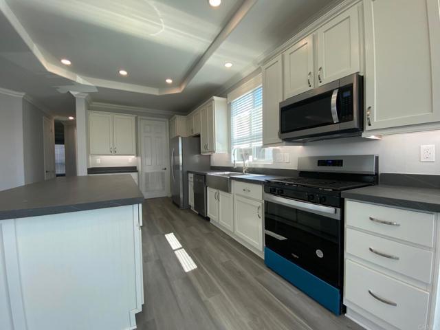 Detail Gallery Image 12 of 41 For 2400 Alpine Blvd. #25,  Alpine,  CA 91901 - 3 Beds | 2 Baths