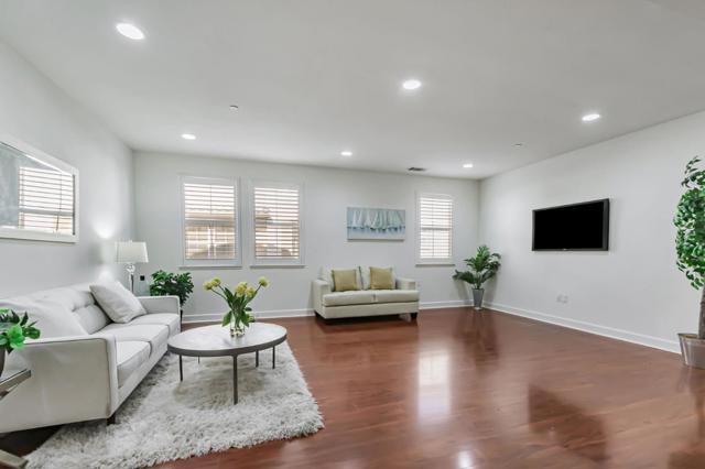 1142 Mente Linda Loop, Milpitas CA: https://media.crmls.org/mediaz/fecfe5f5-98e1-41a3-9948-078fd43bceb1.jpg
