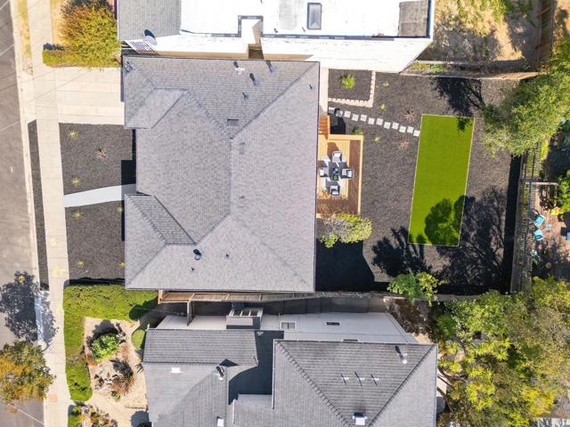 516 Maple Avenue, San Bruno CA: https://media.crmls.org/mediaz/fed00ec9-5d31-4580-939c-a8947aa22c9f.jpg