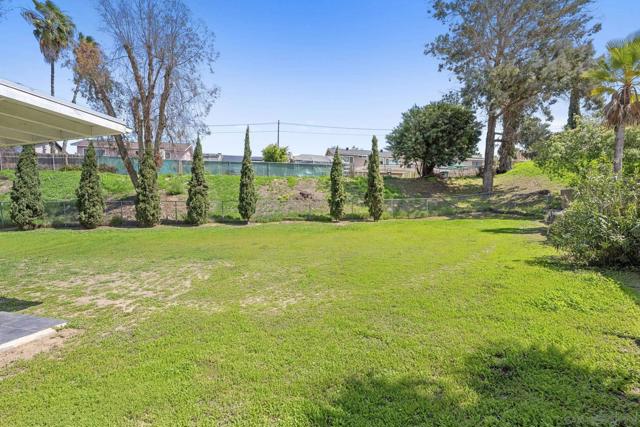 6065 Nancita Ct, San Diego CA: https://media.crmls.org/mediaz/fed04049-bf29-485c-83e1-9275546ded07.jpg