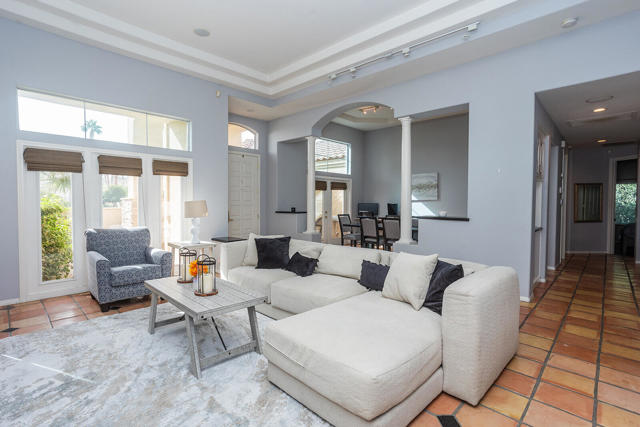 78970 Del Monte Court, La Quinta CA: https://media.crmls.org/mediaz/fed14dd4-db9c-48d6-a684-18b3f7807c8d.jpg