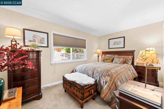 3121 Del Oceano Dr, Lafayette CA: https://media.crmls.org/mediaz/fed1d236-3dae-4ec6-aefa-3b6bd2efd8e0.jpg
