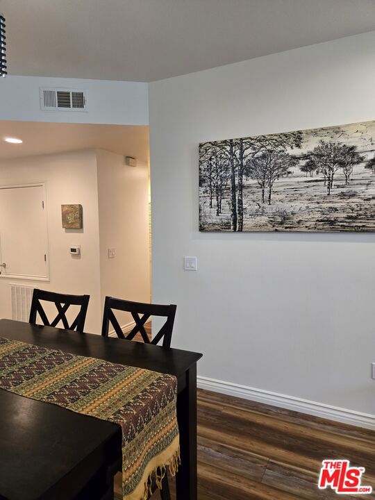 7100 Alvern Street, Los Angeles CA: https://media.crmls.org/mediaz/fed2c21f-94ac-4187-8346-6ad9ed5c3721.jpg