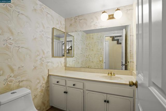 220 Daylight Pl, Danville CA: https://media.crmls.org/mediaz/fed30aeb-0627-4de1-b542-c78c0d0224eb.jpg