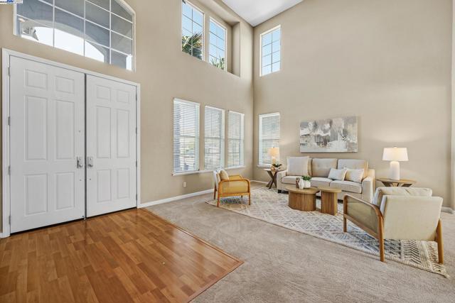 703 Seminole Ct, Discovery Bay CA: https://media.crmls.org/mediaz/fed33c27-5b8a-4381-ac49-fbf480ef4fac.jpg