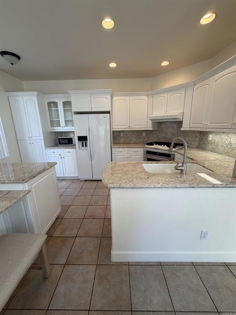 Detail Gallery Image 9 of 31 For 2450 La Costa, Chula Vista,  CA 91915 - 3 Beds | 2/1 Baths