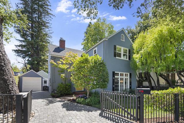 774 Edgewood Road, San Mateo CA: https://media.crmls.org/mediaz/fed3b4d5-00d2-402f-abaa-5fbc503cad93.jpg