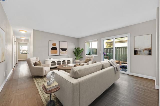 394 Caliente Dr, San Leandro CA: https://media.crmls.org/mediaz/fed4fc0f-3095-4ea5-b59a-00163d2d5be3.jpg