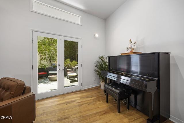 Detail Gallery Image 31 of 47 For 3551 Dixie Canyon Pl, Los Angeles,  CA 91423 - 4 Beds | 3/1 Baths