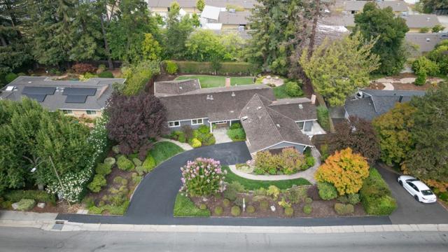 730 Monte Rosa Drive, Menlo Park CA: https://media.crmls.org/mediaz/fed5caad-2cbe-45e0-b5de-f1c680292dd1.jpg