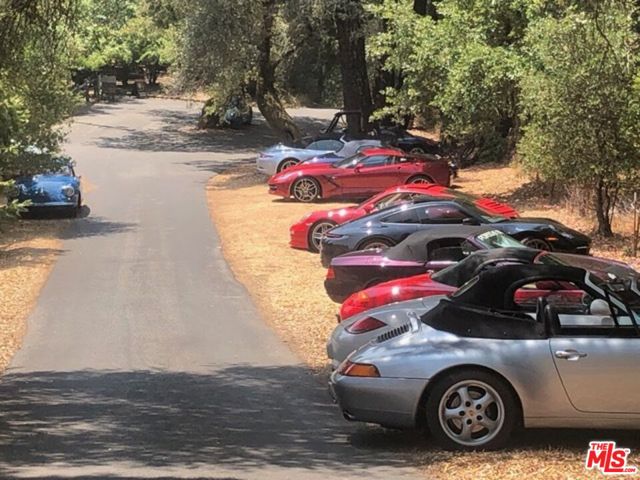 20799 Highway 128, Yorkville CA: https://media.crmls.org/mediaz/fed6992d-0175-44fb-96dc-157361c6a330.jpg