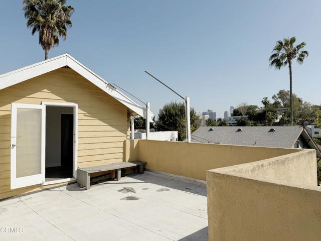 Detail Gallery Image 3 of 13 For 1827 Santa Ynez St #F,  Los Angeles,  CA 90026 - 1 Beds | 1 Baths