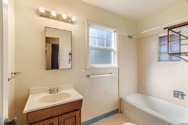 718 N 16th Street, San Jose CA: https://media.crmls.org/mediaz/fed6db93-02aa-42bb-8952-eee3d7ef269b.jpg