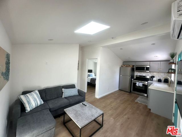 20338 Coulson Street, Woodland Hills CA: https://media.crmls.org/mediaz/fed70bb1-e774-45ed-8be1-72f640c8c6d3.jpg