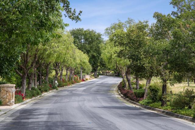 1305 Lions Peak Lane, San Martin CA: https://media.crmls.org/mediaz/fed7393d-7640-46df-9cbe-32deacfabf44.jpg