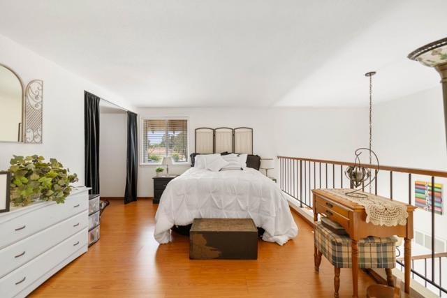 2280 Zoria Circle, San Jose CA: https://media.crmls.org/mediaz/fed74238-d8d1-4567-8c27-5cd140463547.jpg