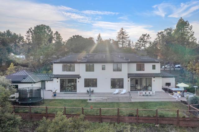 60 Glengarry Way, Hillsborough CA: https://media.crmls.org/mediaz/fed7d0f1-c618-4b45-ad44-c8dafc8e5276.jpg
