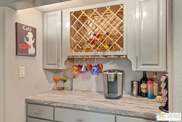 648 S Roxbury Drive, Palm Springs CA: https://media.crmls.org/mediaz/fed7f206-5b3c-4f8e-a83d-71e4ab9ae010.jpg