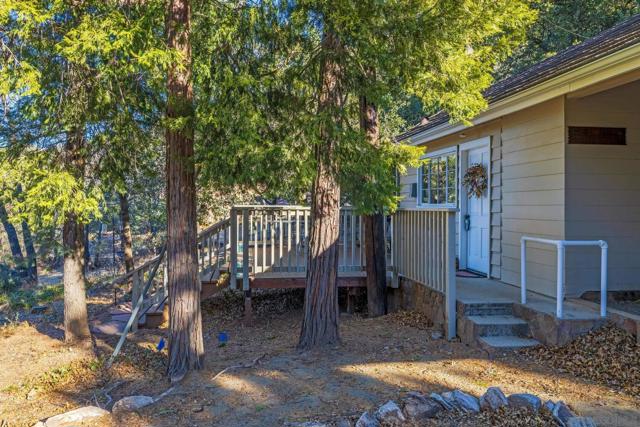 3306 Oak Grove, Julian CA: https://media.crmls.org/mediaz/fed7ff94-cb08-4f77-a4b3-d8577a693ca9.jpg