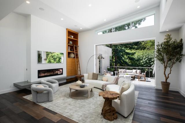454 Cypress Drive, Los Altos CA: https://media.crmls.org/mediaz/fed8a043-9940-4f69-bd90-08441d3f6da7.jpg
