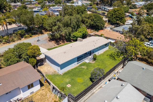 7855 Montana Street, Lemon Grove CA: https://media.crmls.org/mediaz/fed8e04a-ee13-4b7d-9d6a-90656dfd55ef.jpg