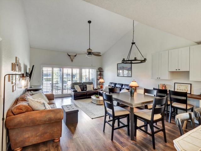 171 Winterhaven Circle, Palm Desert CA: https://media.crmls.org/mediaz/fed94a69-2890-454c-b7b3-a4b618f15050.jpg