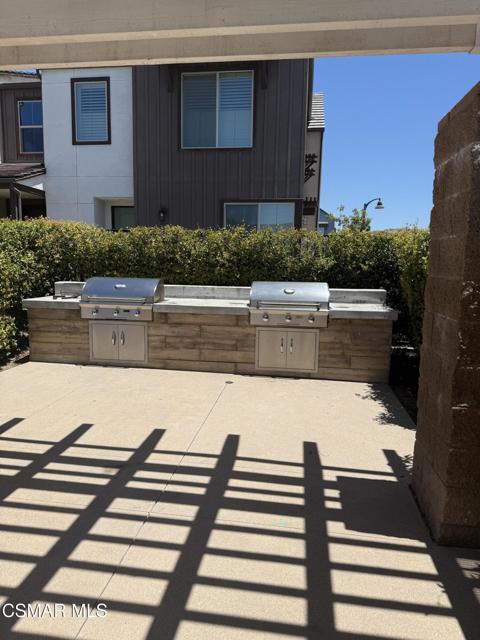 1830 Poppy Drive, Simi Valley CA: https://media.crmls.org/mediaz/feda0d77-53f8-4918-bc9c-404afd7bd3e4.jpg