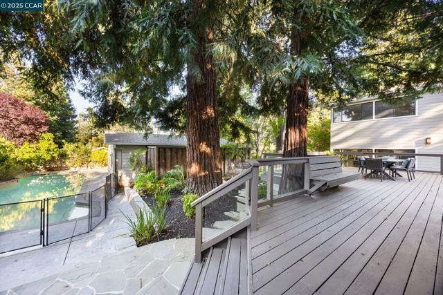 1834 Ivanhoe Ave, Lafayette CA: https://media.crmls.org/mediaz/fedb117d-07e0-46f8-826d-26454f881b83.jpg
