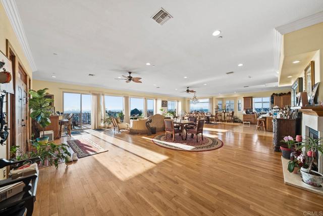 821 S 61St Street, San Diego CA: https://media.crmls.org/mediaz/fedb5f18-2b75-40fc-8c6a-102b2ce48a58.jpg