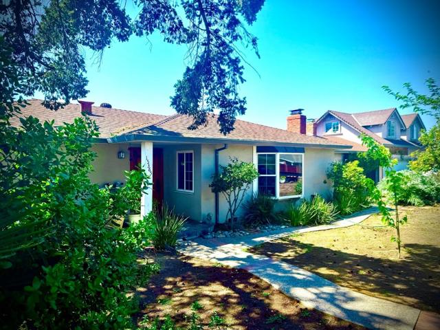 15385 Warwick Road, San Jose CA: https://media.crmls.org/mediaz/fedcb39b-1cce-4703-b845-8ebbf711c270.jpg
