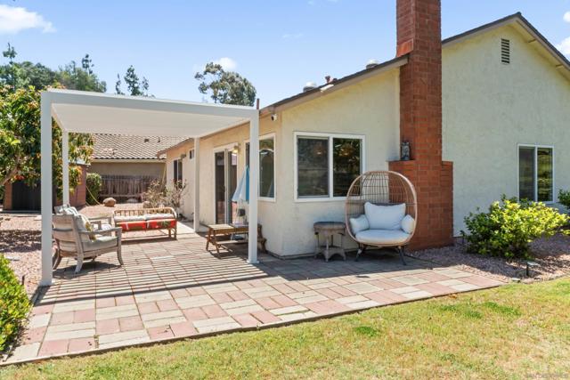 18197 Valladares Dr, San Diego CA: https://media.crmls.org/mediaz/fedd904a-f3dd-4ff7-8467-af53a07d0e9e.jpg