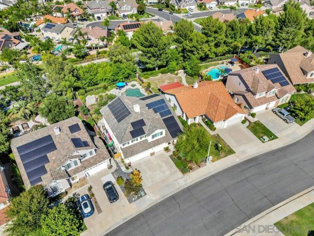 43054 Manchester Ct, Temecula CA: https://media.crmls.org/mediaz/fede5a7b-1626-4038-8dc2-c015d94aa1e9.jpg