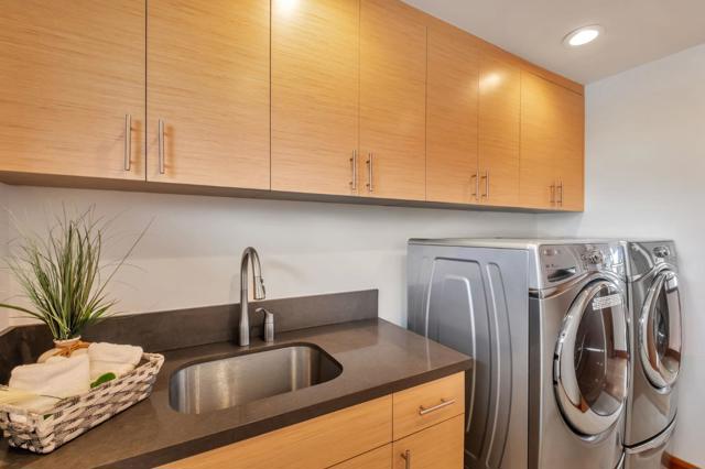 616 Bayview Drive, Aptos CA: https://media.crmls.org/mediaz/fede5aa1-2163-4e86-9833-d4c7ba562ae3.jpg