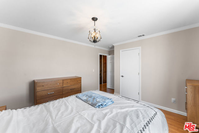 18032 Mariner Drive, Victorville CA: https://media.crmls.org/mediaz/fedf2a76-21ef-44c2-9270-4528ba08408f.jpg